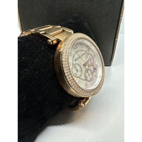 Michael Kors Parker MK5491 Women\'s Gold Stainless Steel Analog Dial Watch JNA198 main image 5